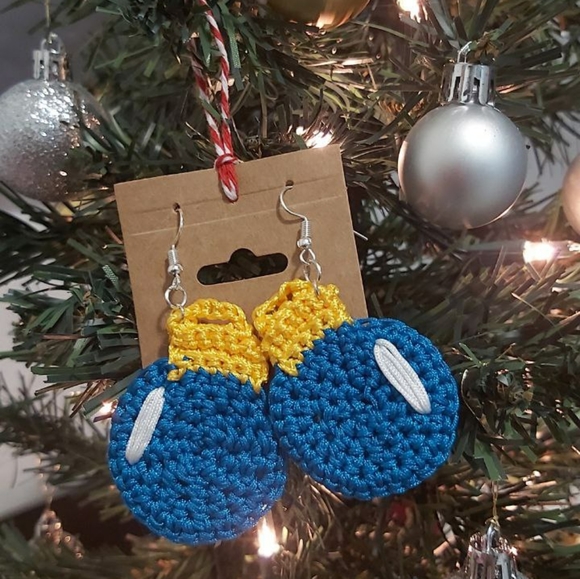 Holiday earrings (various)‼️ (3/$25) - Picture 4 of 6
